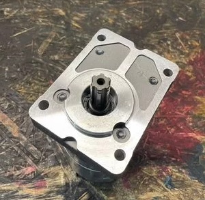 Насос шестеренный (MF HYDRAULIC) НШ-14М-10М-3