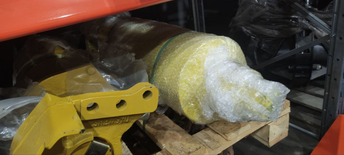 Натяжитель цепи D65PX-15 D85ESS 14X-30-00530