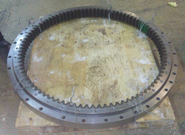 Поворотный круг JCB130 (JNB0160)
