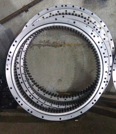 Поворотный круг PC220-7 (206-25-00301)