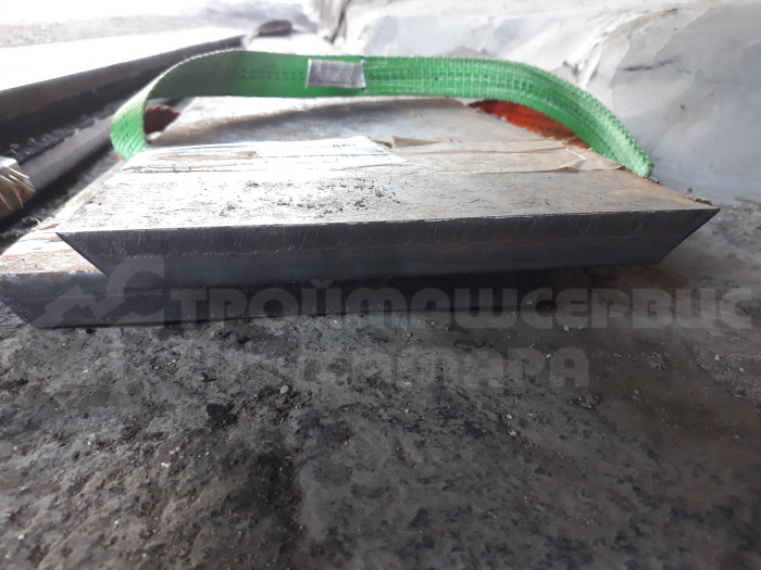 Нож 2345х20х210 сталь 65Г, прямой, 8 квад. отв., 2 фаски, М20