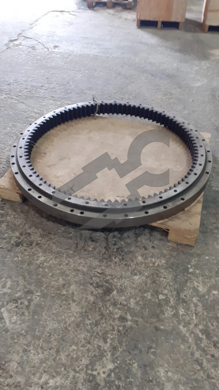 Поворотный круг New Holland E215B (YN40F00004F1)