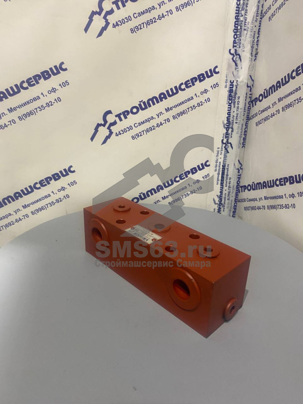 Блок клапанов 4447589 Hitachi
