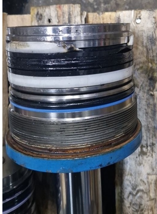 photo_5201689374302009692_y