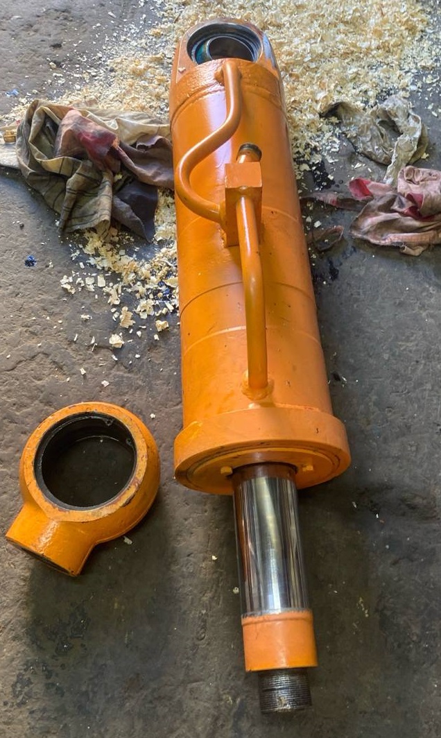 photo_5395818601841292240_y